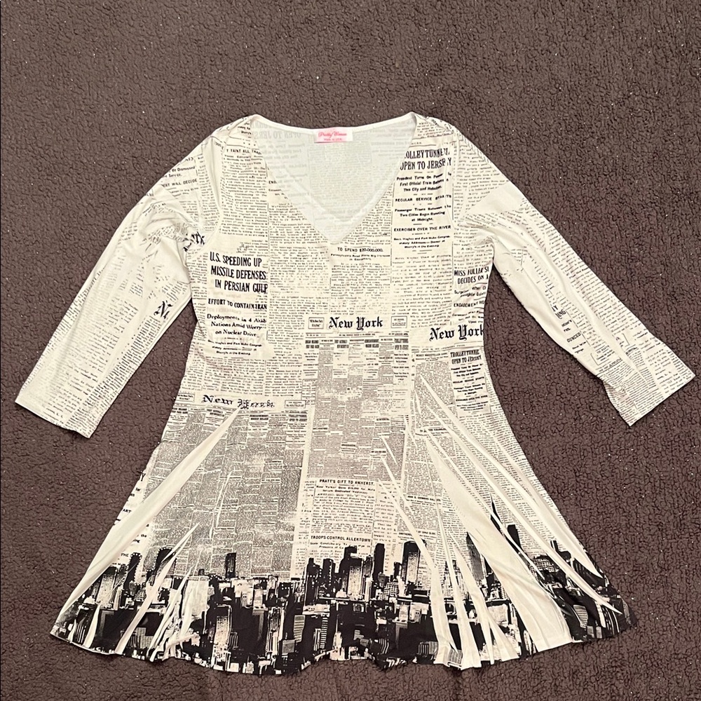 Black White Sparkles Newspaper Print Skyline Mini Dress quarter sleeve V-neck